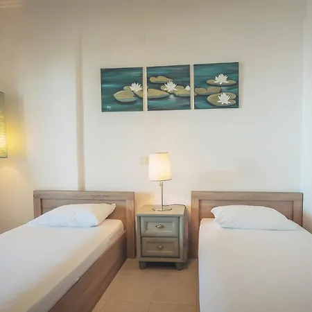 فيلة Zeus Sea View With Private Pool, أفيتوس