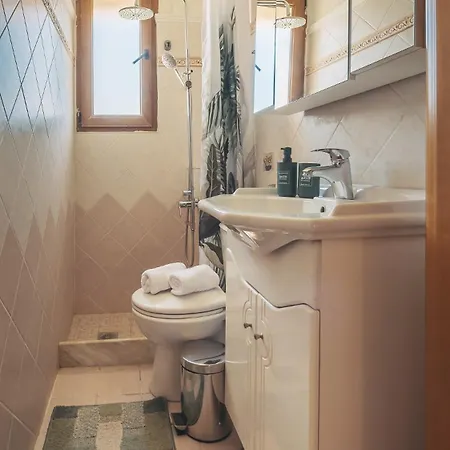 Zeus Sea View With Private Pool, فيلة