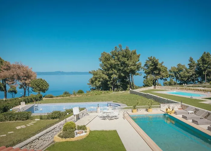 Zeus Sea View With Private Pool,