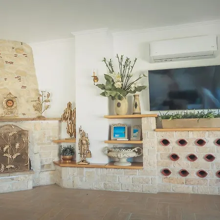 Zeus Sea View With Private Pool, فيلة