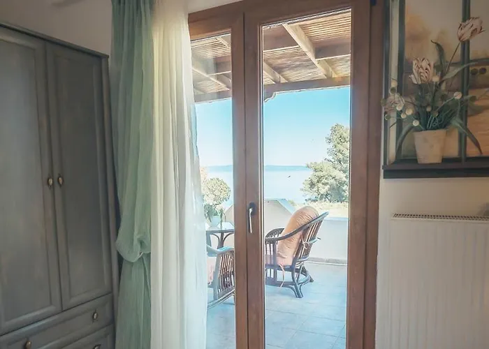 Zeus Sea View With Private Pool,