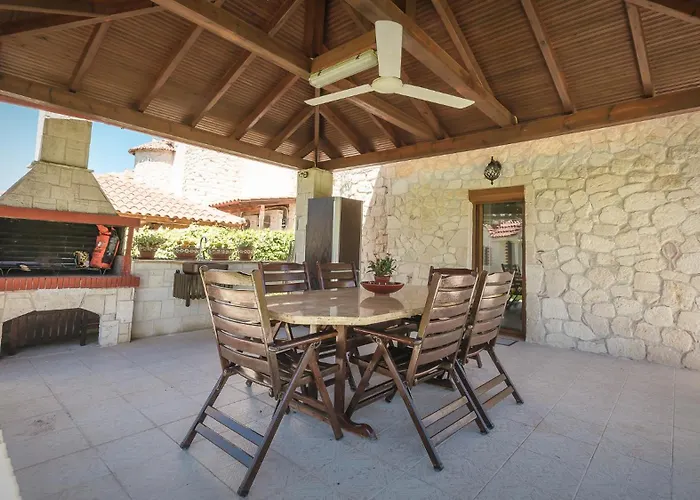 Zeus Sea View With Private Pool, Villa