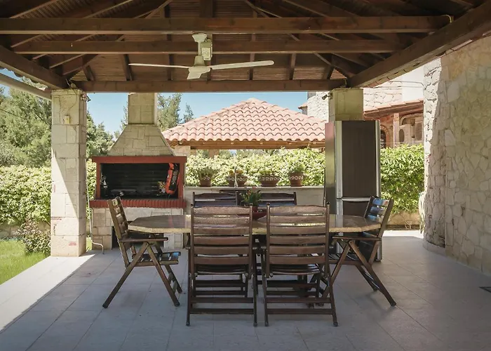 Zeus Sea View With Private Pool, Villa *