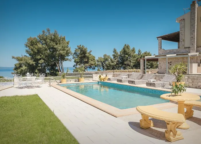 Zeus Sea View With Private Pool, ヴィラ アフィトス