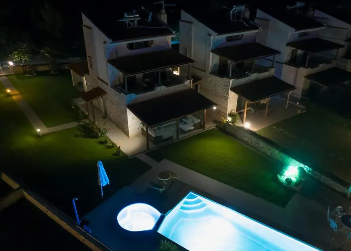 Zeus Sea View With Private Pool,